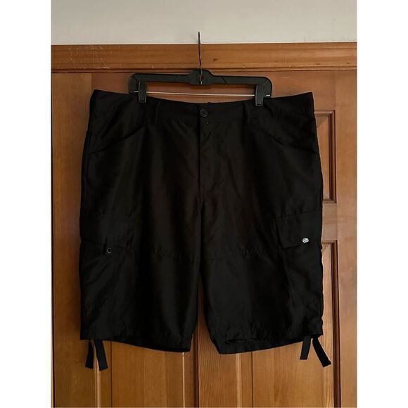 Men's Ecko Unltd Black Cargo Shorts Hip‎ Hop Style Y2K Size 40 - Picture 1 of 12